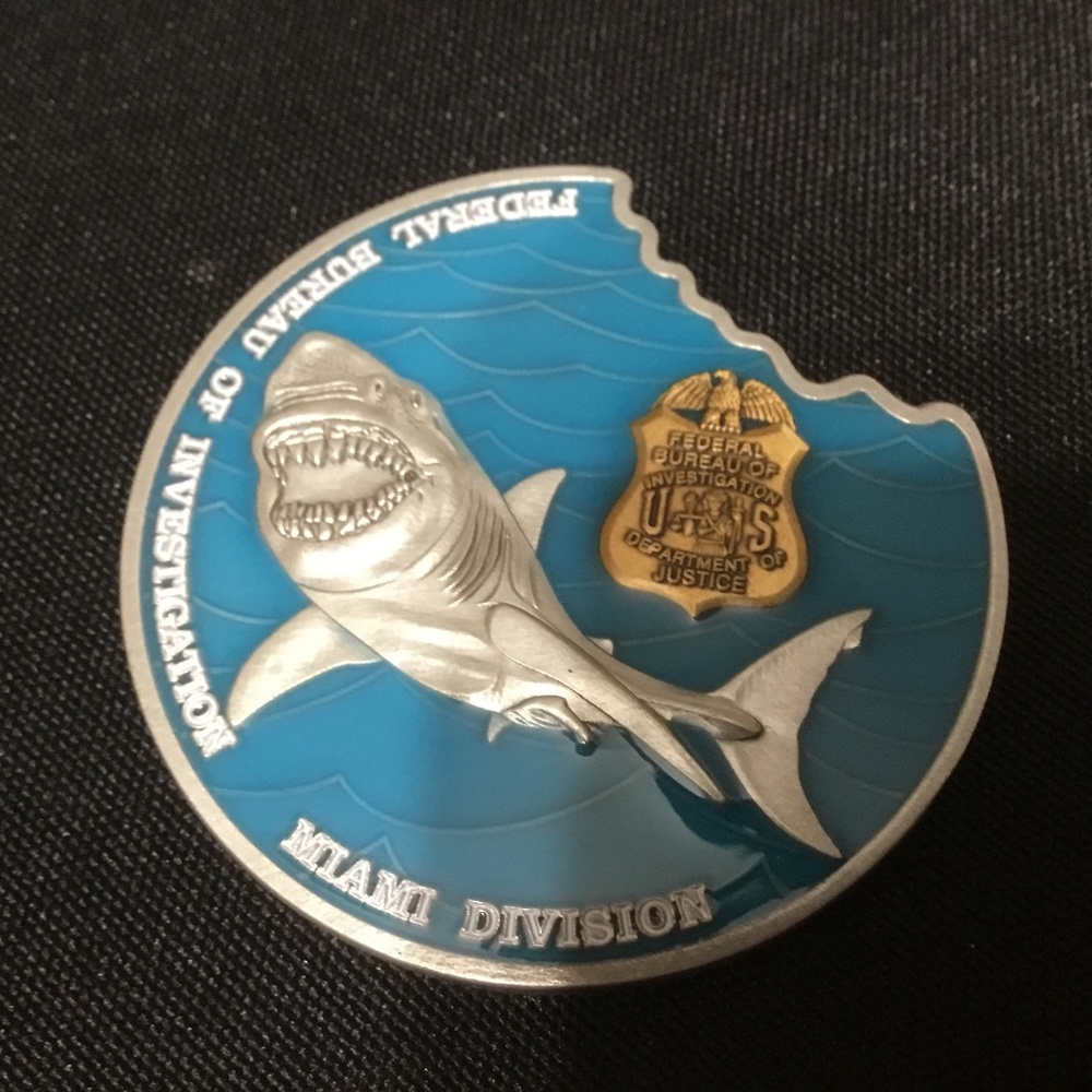 FBI Miami Challenge Coin Nice BITE! Shark/ FBI Logo other - Picture 5 of 7